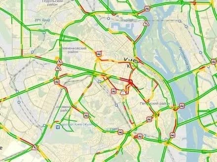 Пробки в Киеве достигли семи баллов