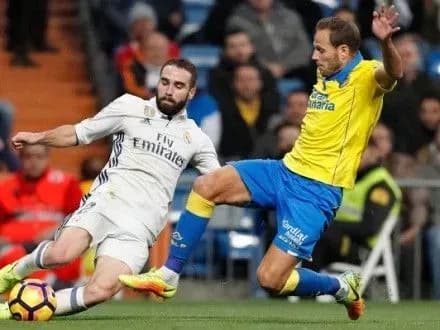 Нічия "Реала" повернула "Барселону" на першу позицію Прімери