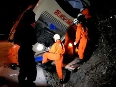 Внаслідок ДТП в Китаї загинули 10 людей і 38 травмовані