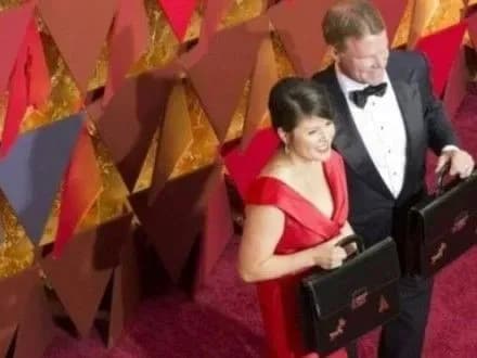 Виновникам путаницы на вручении "Оскара" предоставили охрану из-за угроз