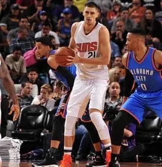 "Фінікс" О.Леня здобув 20 перемогу в сезоні НБА