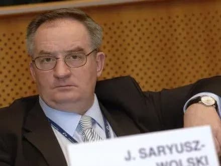 Суперника Д.Туска позбавили мандата заступника голови Європарламенту