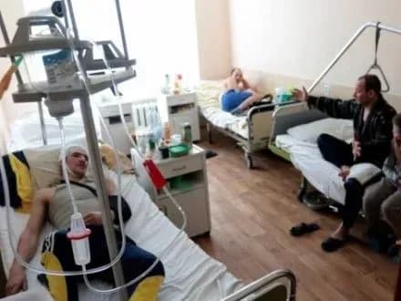 Еще 23 горняка шахты "Степная" находятся в больнице - О.Синютка