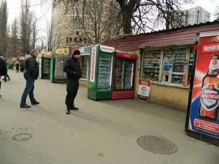 У Києві біля ринку влаштували стрілянину, є поранені