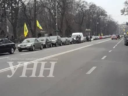 Активісти в Києві вимагають легалізації автомобілів з європейськими номерами
