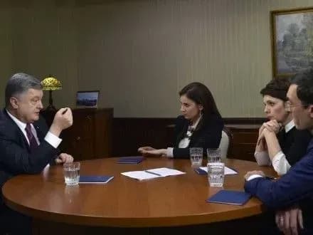 Так звана блокада "знищила Україну на Донбасі" - П.Порошенко
