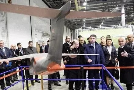 В.Гройсман в Анкарі відвідав Tурецьку Аерокосмічну Корпорацію