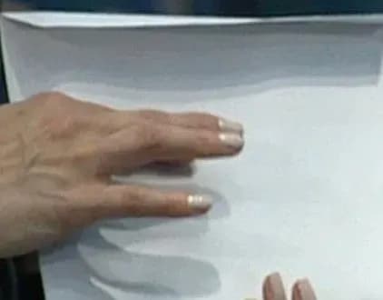 В штаб-квартирі МВФ у Парижі вибухнув лист: є поранений