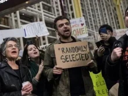 Суд в Гаваях призупинив дію нового міграційного указу Д.Трампа