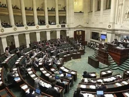 Етнічні турки отримали місця в парламенті Нідерландів