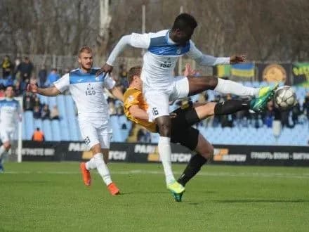 Хет-трик К.Карікарі приніс "Сталі" перемогу над "Олександрією"