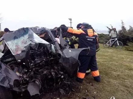 Смертельна ДТП у Дніпрі: троє людей загинуло, один госпіталізований