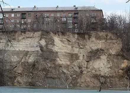 На 11 зсувонебезпечних ділянках Києва проведуть роботи