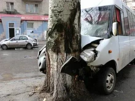 Кількість постраждалих в ДТП у Слов'янську зросла до 17