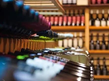 Найбільше вина Україна імпортує з Італії