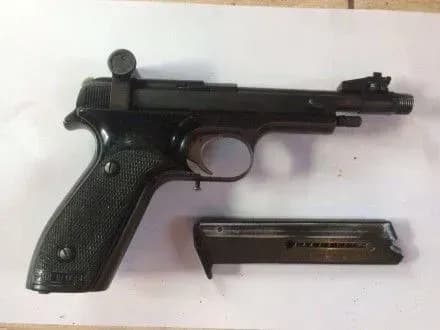 Арсенал вогнепальної зброї вилучили в іноземця під Києвом