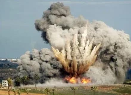 Більше 30 людей загинули через авіаудар у Сирії