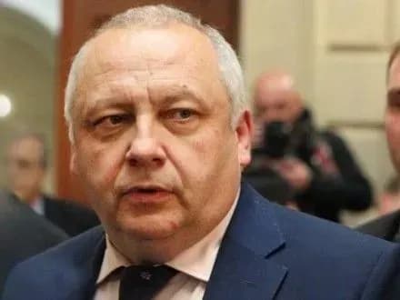 Президент може вмовити І.Гриніва не йти з посади голови фракції — нардеп