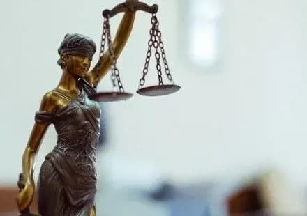 Сьогодні в Парижі розпочалися слухання у справі Ощадбанку проти Росії