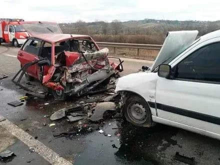 ДТП на Буковині: двоє загиблих, двоє в лікарні