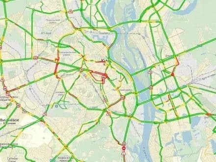 Автомобільні затори в Києві сягнули шести балів
