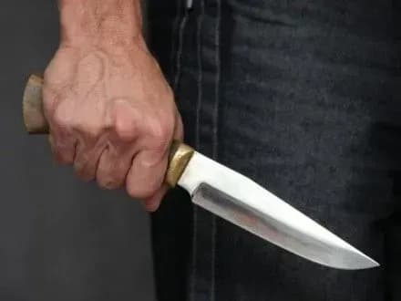 Затримано чоловіка, який з ножем кинувся на бійця добробата у столиці