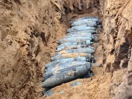 Цієї ночі двічі здетонували боєприпаси в Балаклії - Міноборони