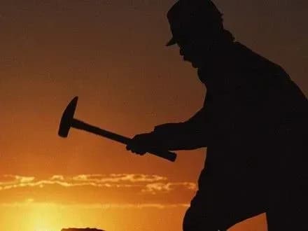 В.Гройсман привітав геологів із професійним святом