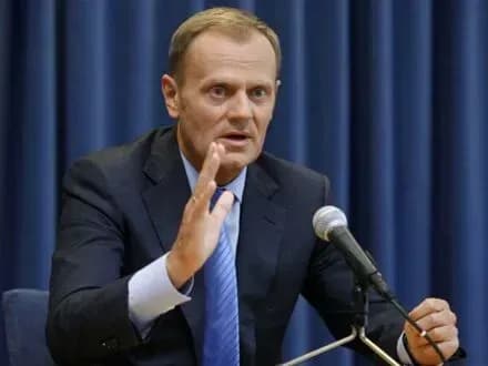 Д.Туск назвав удари США по Сирії проявом "необхідної рішучості"