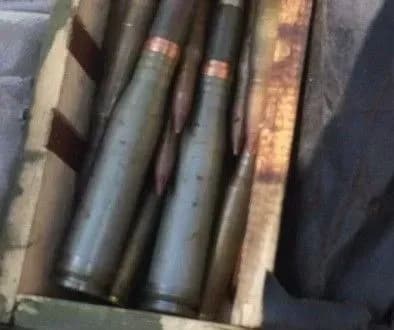 На Дніпропетровщині знайшли дві схованки зі зброєю та боєприпасами