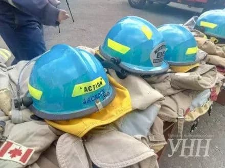 Канада передала рятувальникам Маріуполя 20 т. гуманітарної допомоги