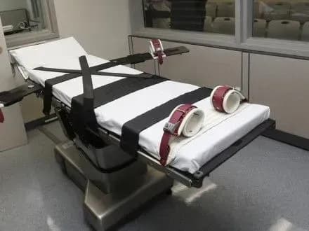 Суди заблокували рішення про страту сімох засуджених в Арканзасі