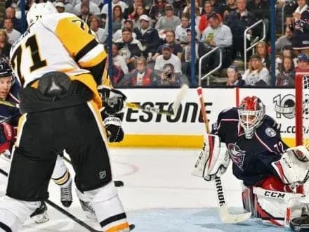 "Піттсбург" втретє обіграв "Коламбус" у першому раунді плей-оф Кубка Стенлі
