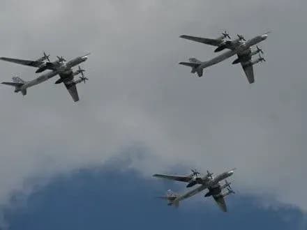ЗМІ: у США перехопили два російські бомбардувальники біля берегів Аляски