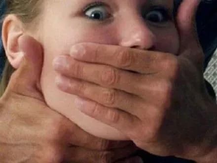 Чоловік зґвалтував малолітню дівчинку в Маріуполі