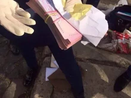 Начальницю районної податкової інспекції затримали на хабарі у Львівській обл.