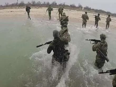 Завтра на админгранице с Крымом стартуют военные учения