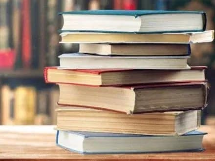 У МОН визначили, які підручники друкуватимуться державним коштом