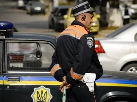 Колишнього працівника ДАІ судитимуть на Хмельниччині за хабар