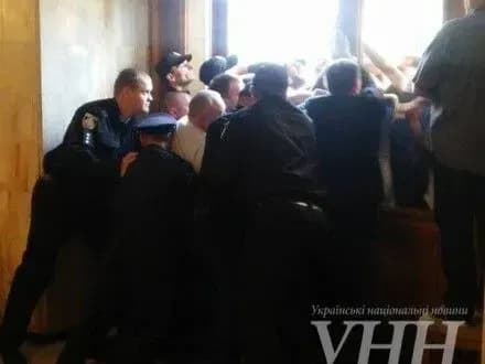 Львівська облрада розгляне не ухвалені через бійку питання 1 червня