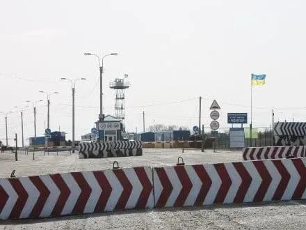 Окупаційні служби знову створюють черги на адмінмежі з Кримом - ДПСУ
