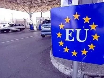 В перший день безвізу на кордоні з Польщею чергуватимуть консули – МЗС