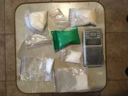 Контрабандний канал поставки психотропів з Європи викрили в столиці