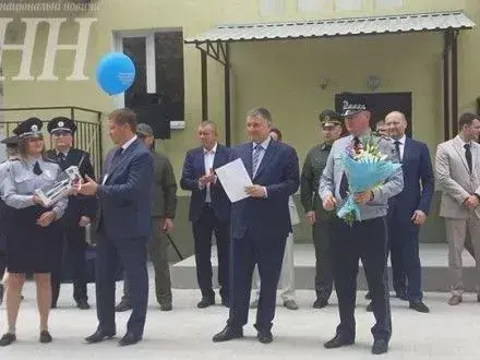 А.Аваков вручив ключі від 75 квартир херсонським правоохоронцям