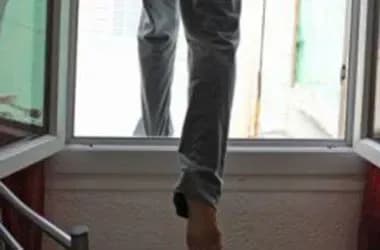 Чоловік у Харкові викинувся з вікна багатоповерхівки