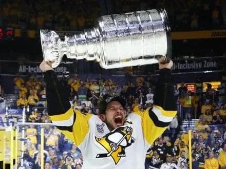 ХК "Піттсбург" вдруге поспіль став володарем Кубка Стенлі