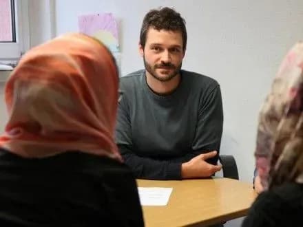 Родственница Б.Асада добивается получения убежища в ФРГ