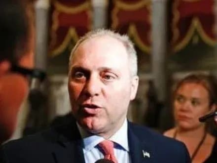 У США обстріляли конгресмена на бейсбольному майданчику