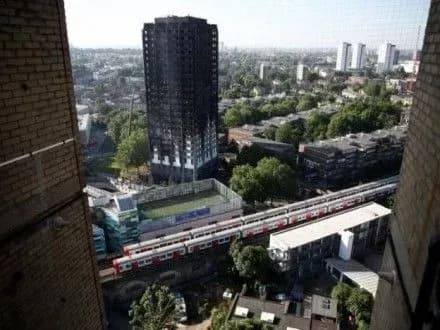 Кількість загиблих внаслідок пожежі в Лондоні збільшилась до 17 осіб