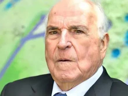 П.Порошенко виразив співчуття через смерть Г.Коля